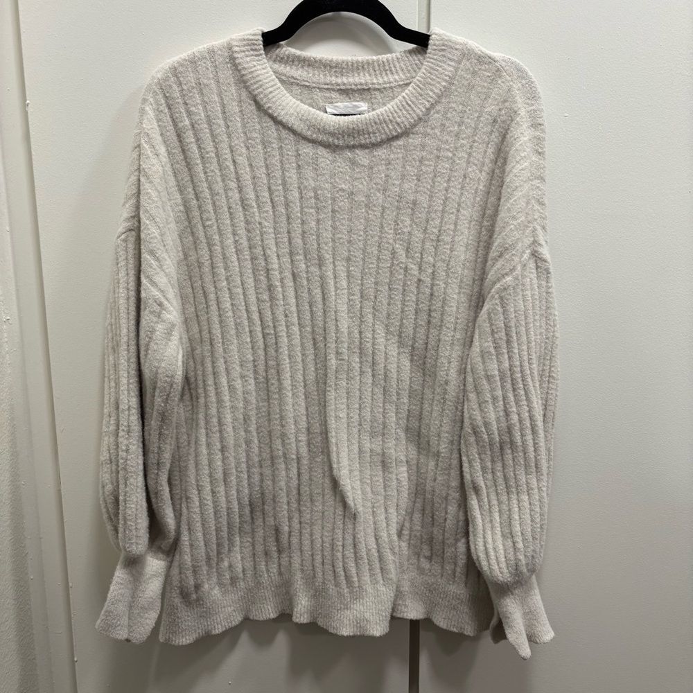Aerie Women’s Medium White Cream Chunky Oversized Sweater